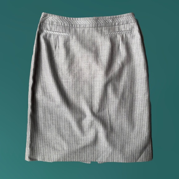 NWT Esprit Grey Skirt With Vertical Pinstripes 8 - Picture 1 of 11